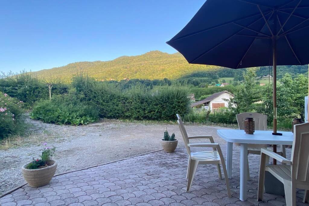 Au Calme Avec Vue Magnifique A Saint Maximin 아파트 외부 사진